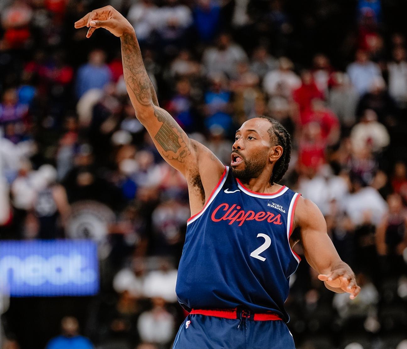 开云分部-哈登轰30+5+8仍无缘今日最佳！对不起，你碰到不讲理的小卡了