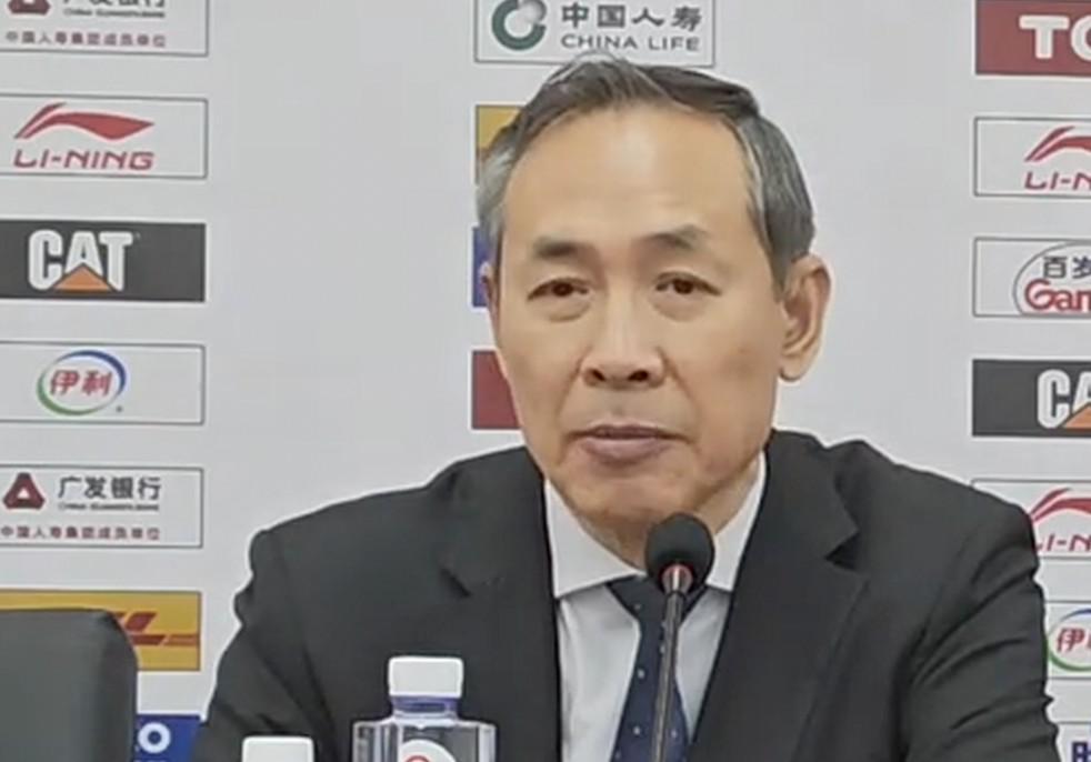 开云体育下载APP-是否需要升级外援？许利民：我们也想升级，那得有合适的人选